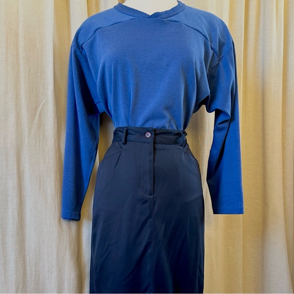 Royal Blue Oversized Practice Jersey – Vintage Football Trend Long Sleeve - Picture 4 of 5